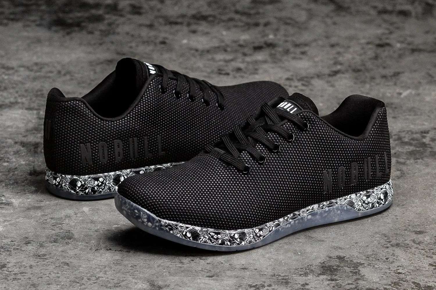 BLACK HEARTS TRAINER (WOMEN'S)
