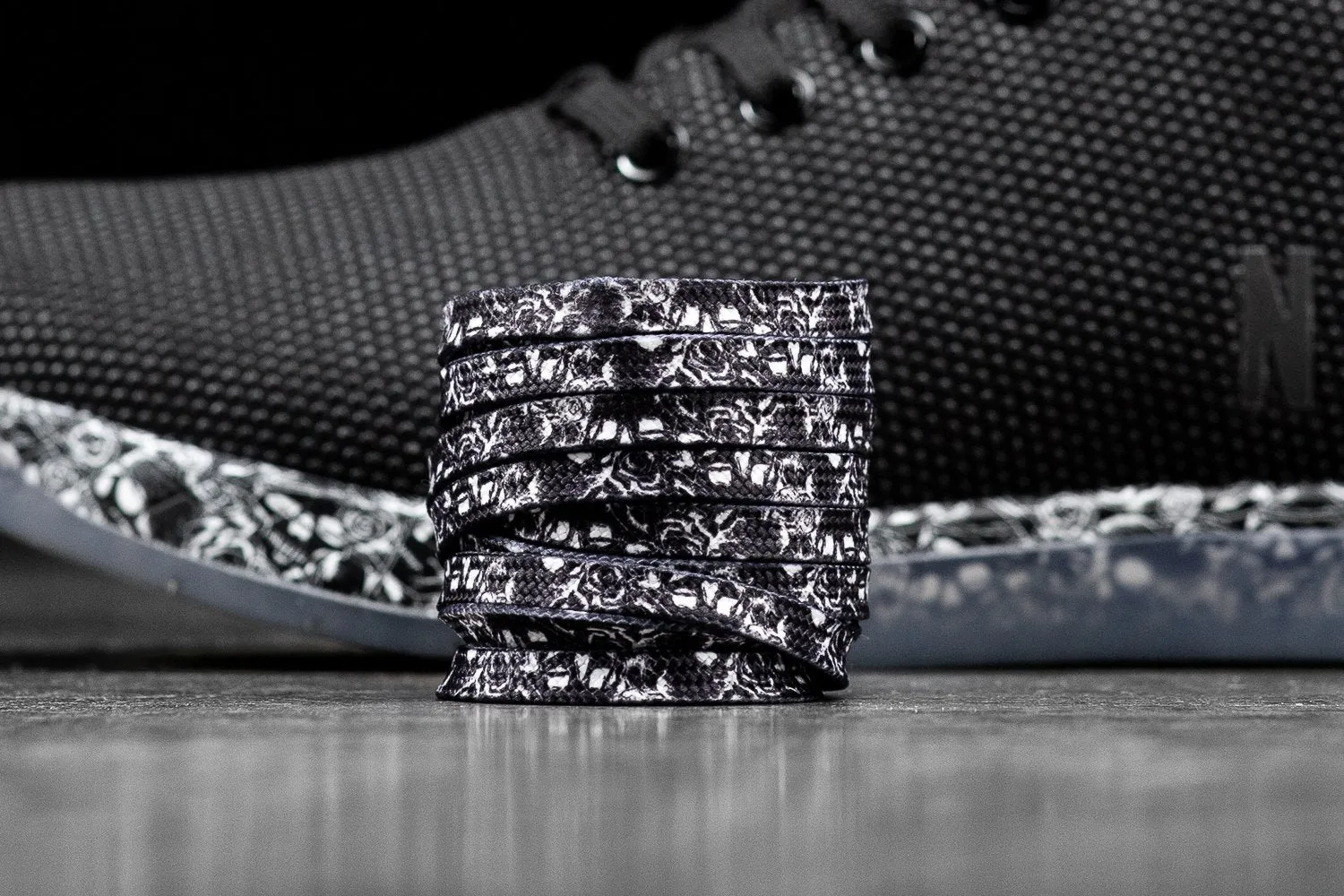 BLACK HEARTS TRAINER (WOMEN'S)
