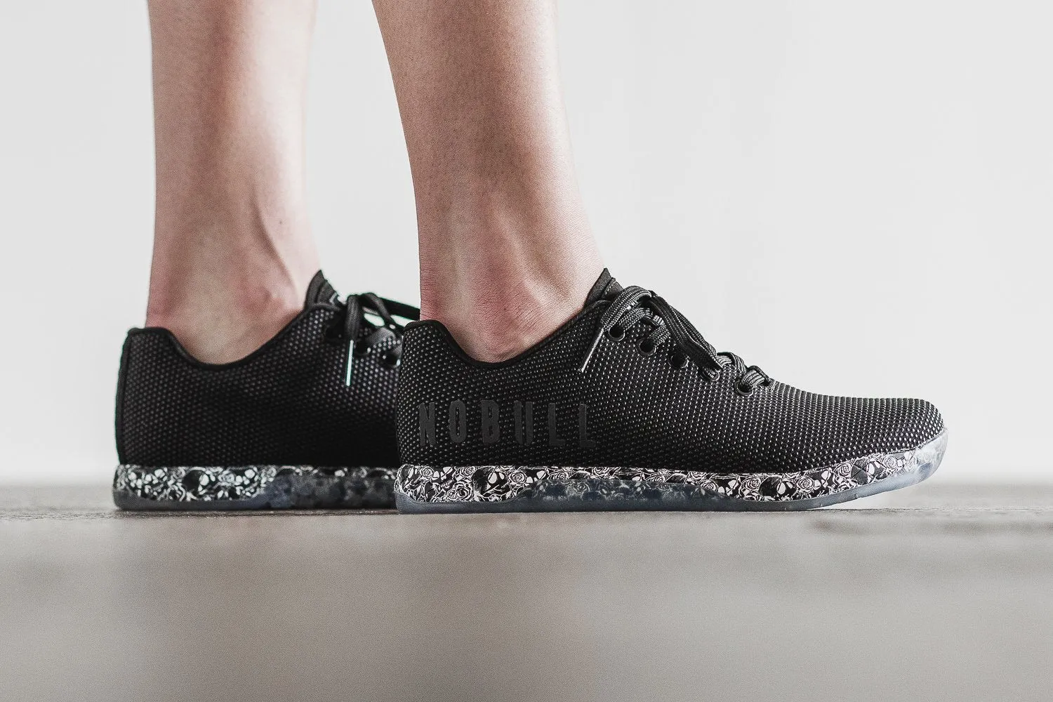 BLACK HEARTS TRAINER (WOMEN'S)