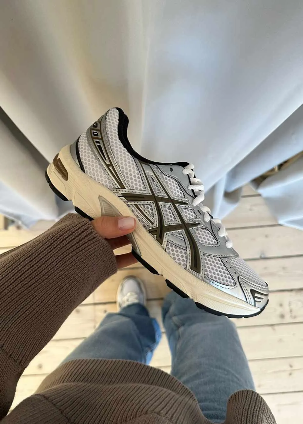 GEL-1130 - White/Clay Canyon