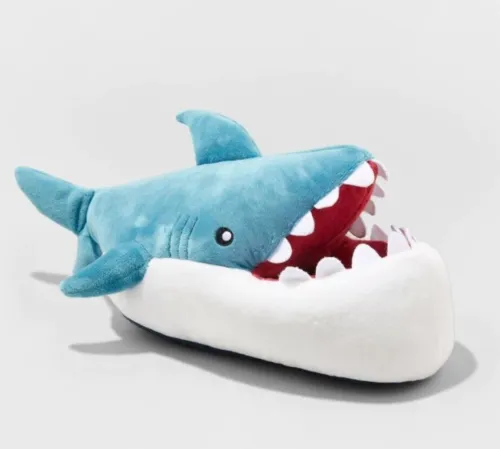 New Cat & Jack Kids Shark Slippers, Sz M Size 2/3!