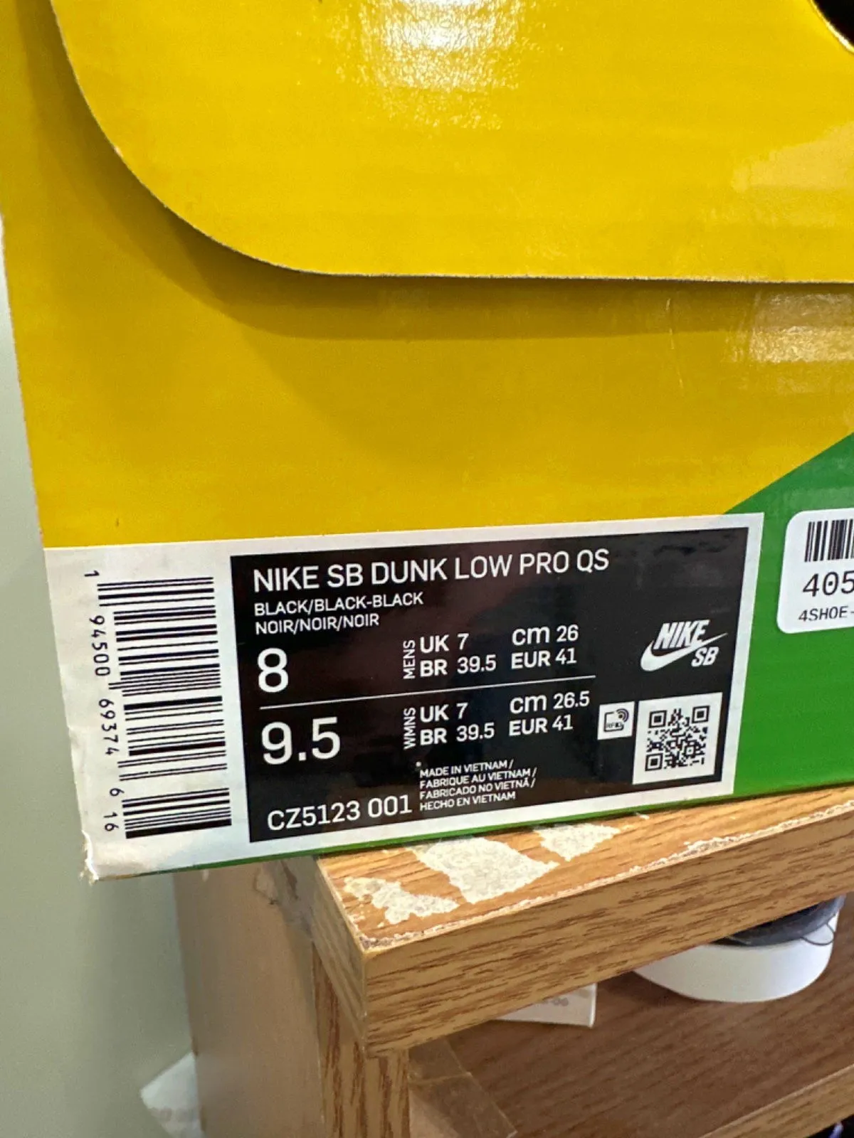 Nike CZ5123 Black SB Dunk Low Pro QS Trainers  UK 07 