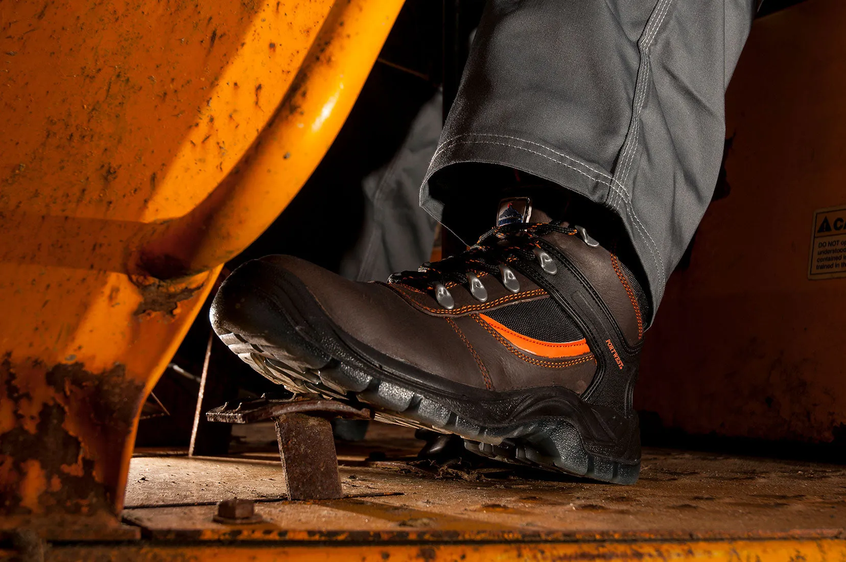 Portwest FW69 Steelite Mustang Work Safety Boot with Protective Steel Toe ASTM